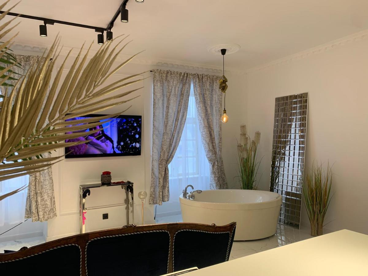 Tiltu 5 Jacuzzi Apartment Klaipėda Dış mekan fotoğraf